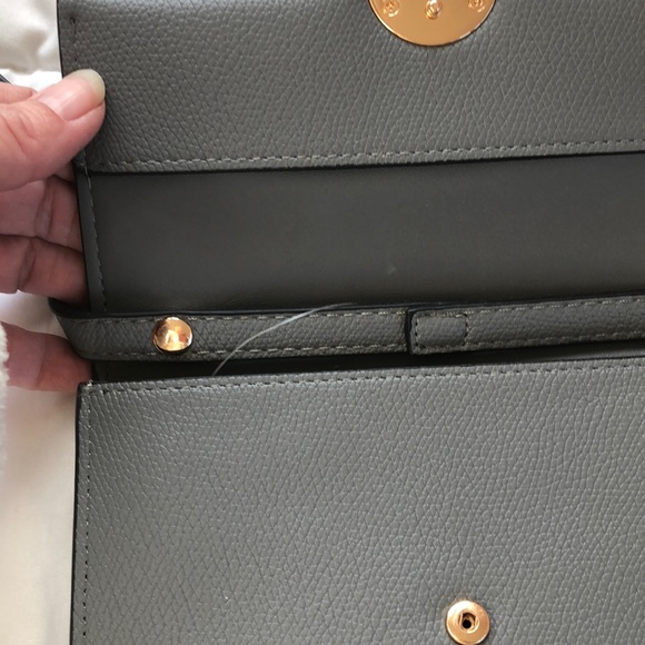 Crossbody bag/detachable wallet - Picture 5 of 6